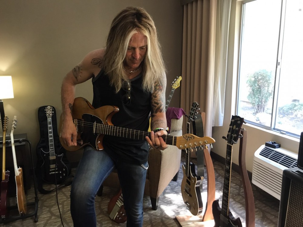 DOUG ALDRICH